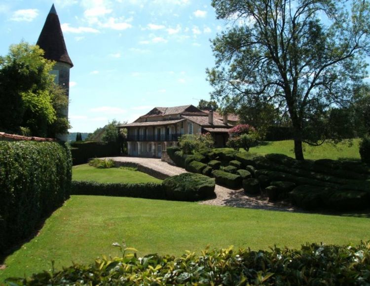jardins du château de Mauriac à Douzillac