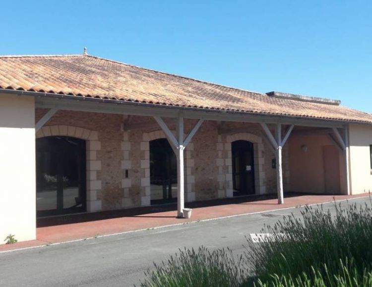 salle des fêtes de Saint Séverin d'Estissac