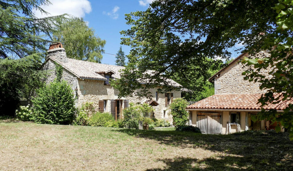 gite-les-loriots-saint-martin-des-combes-tourisme