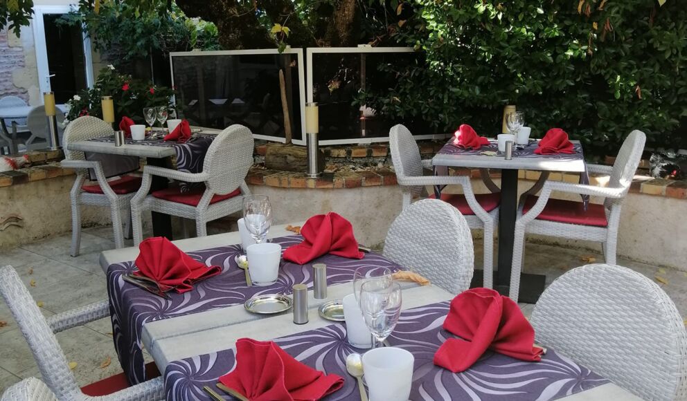 Eclade-restaurant-terrasse(3)
