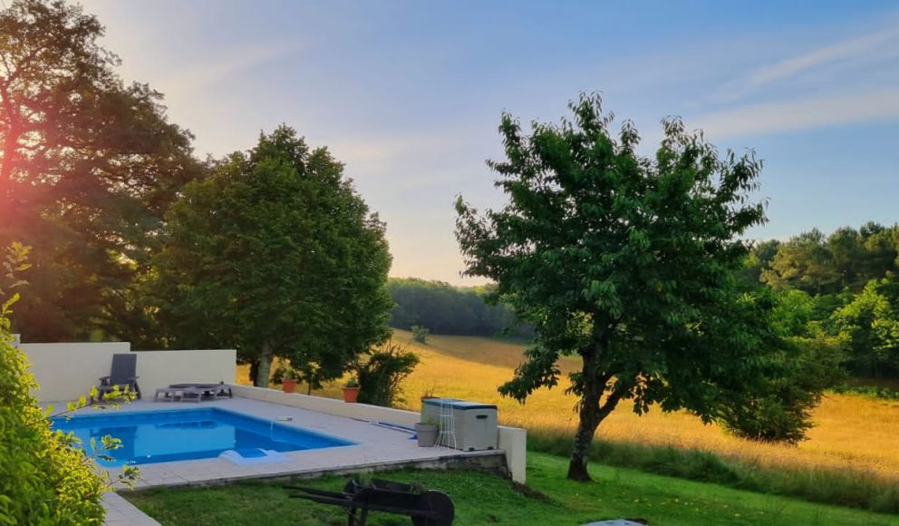 Gite La Petite Fontaine du Roy avec piscine-Villamblard Dordogne