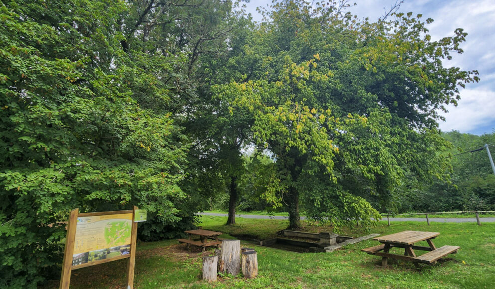 aire-pique-nique-saint-jean-d-estissac-tourisme-isle-perigord