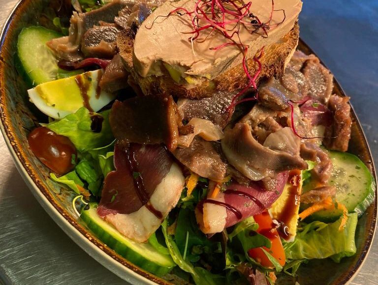 au-bon-accueil-st-vincent-de-connezac-salade