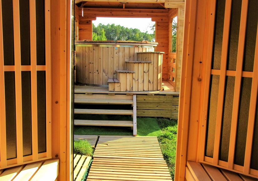 interieur-sauna-vue-bain-nordique